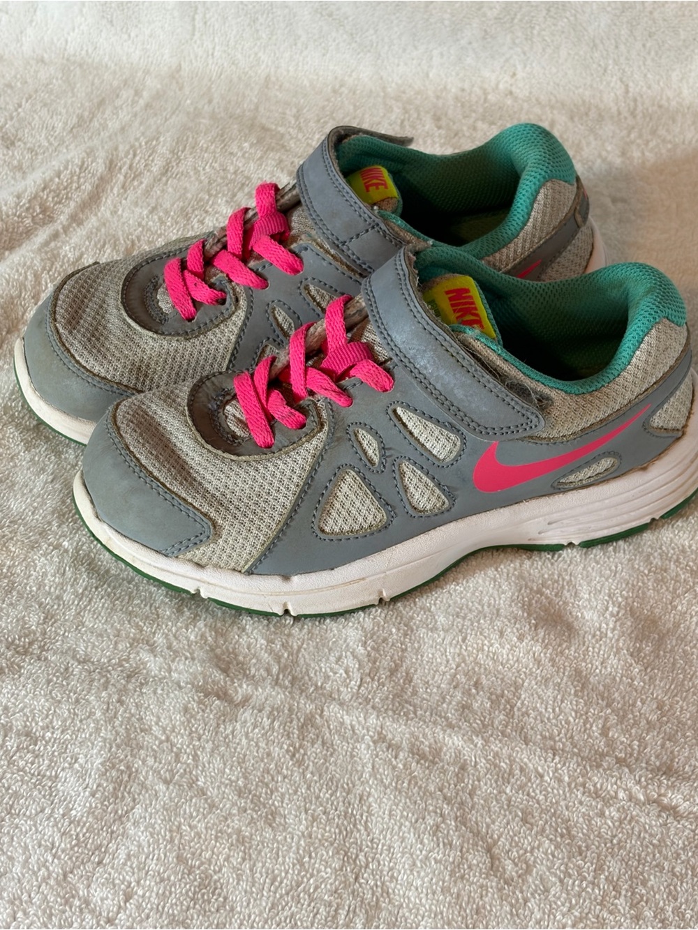 Nike Kids Gray Sneakers with Pink Swoosh and Laces